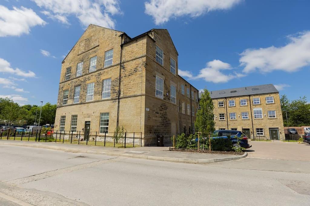 Bobbin Row - Grade 2 Listed Property With A Beautiful Design With Access To Leeds Leeds  Luaran gambar