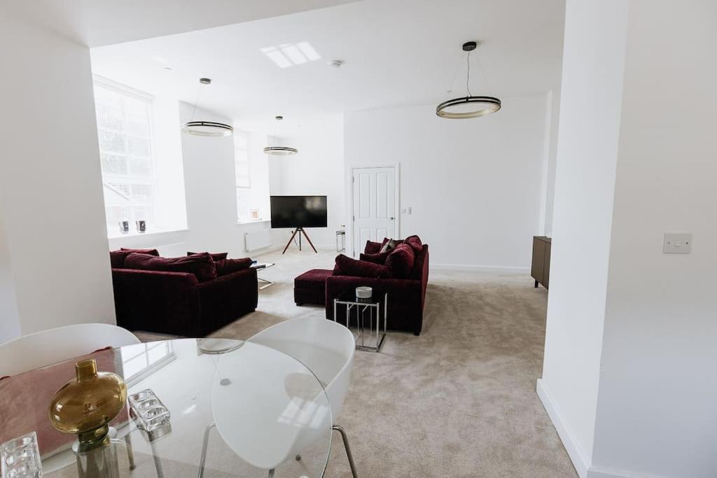 Bobbin Row - Grade 2 Listed Property With A Beautiful Design With Access To Leeds Leeds  Luaran gambar