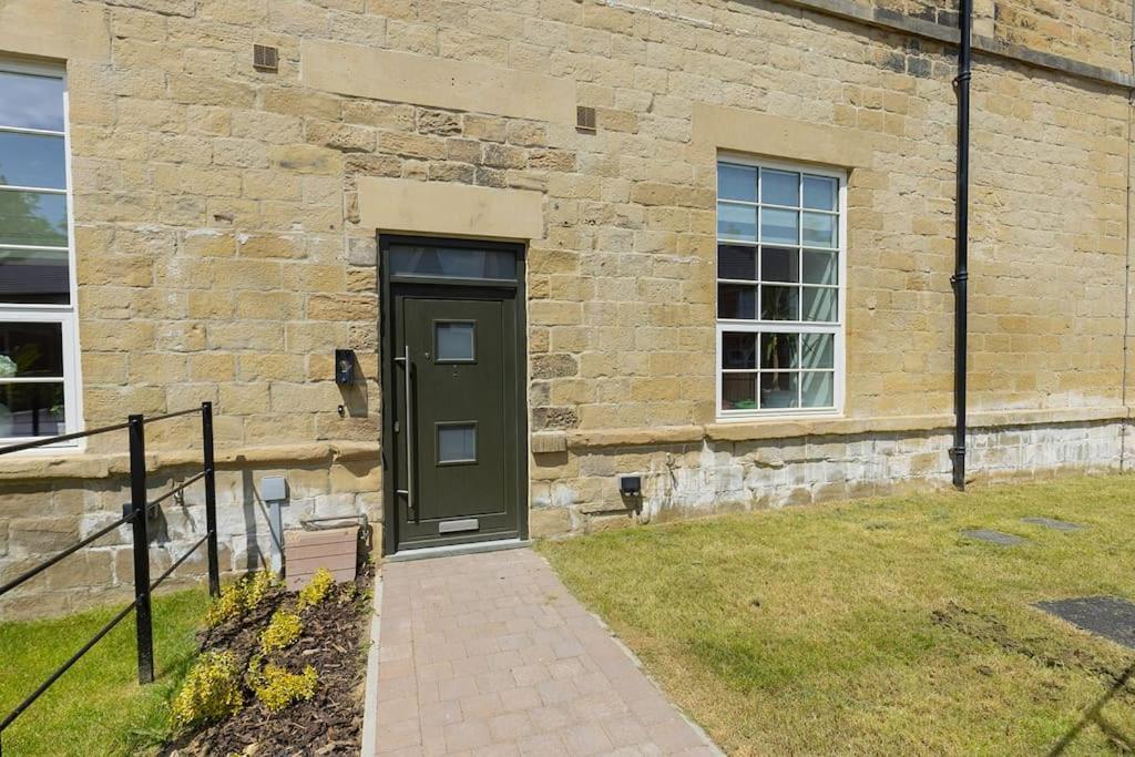 Bobbin Row - Grade 2 Listed Property With A Beautiful Design With Access To Leeds Leeds  Luaran gambar