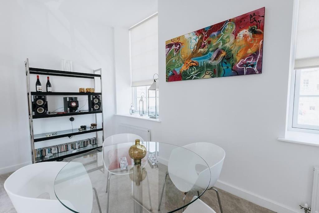 Bobbin Row - Grade 2 Listed Property With A Beautiful Design With Access To Leeds Leeds  Luaran gambar