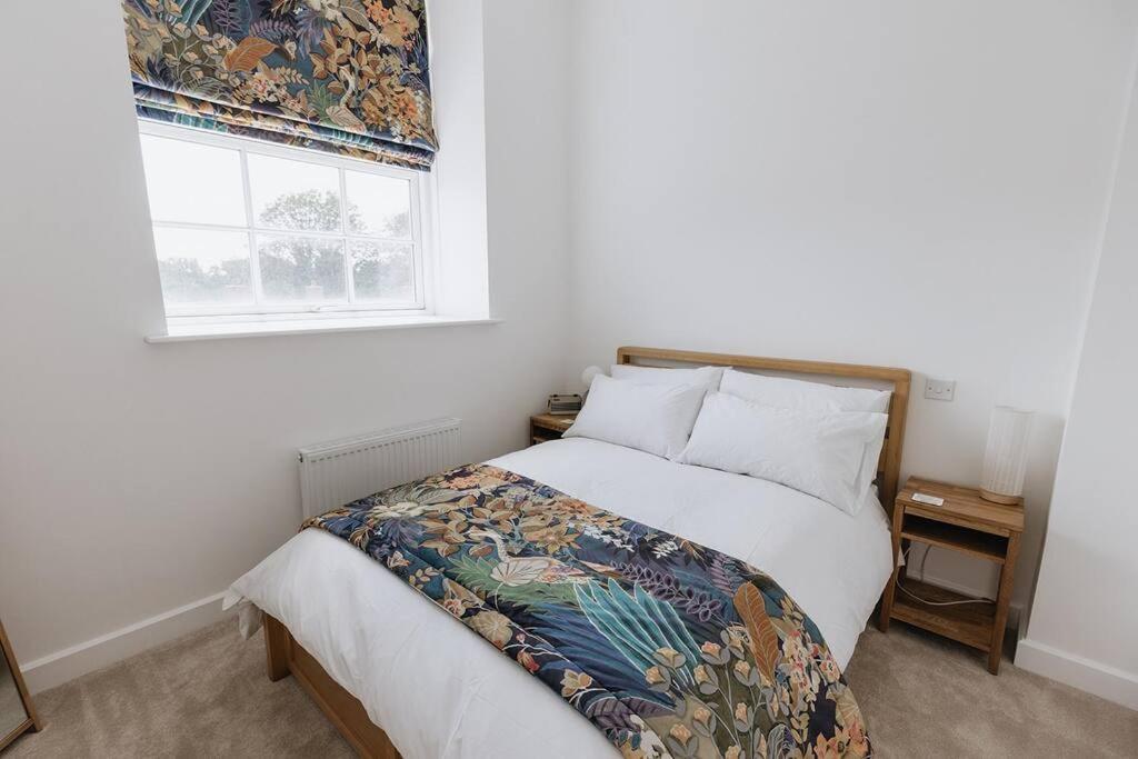 Bobbin Row - Grade 2 Listed Property With A Beautiful Design With Access To Leeds Leeds  Luaran gambar