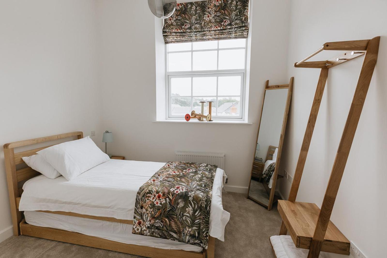 Bobbin Row - Grade 2 Listed Property With A Beautiful Design With Access To Leeds Leeds  Luaran gambar